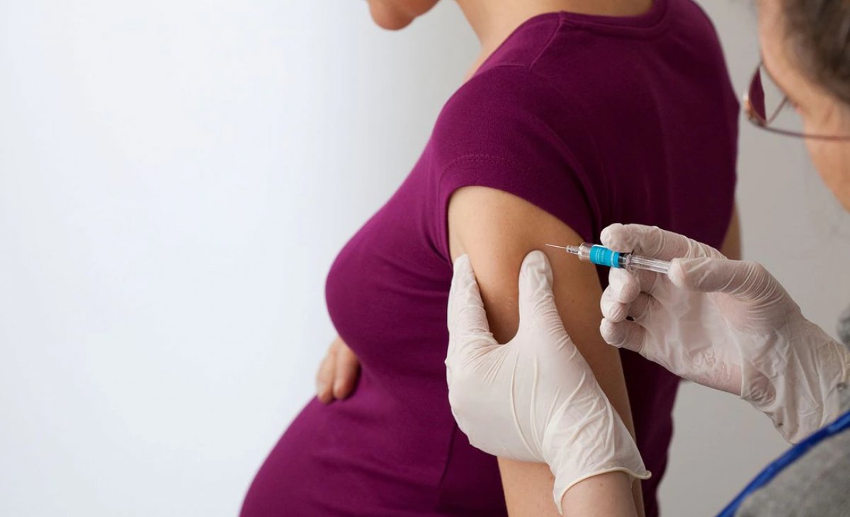 Get vaccinated warning for pregnant and nursing mothers #1