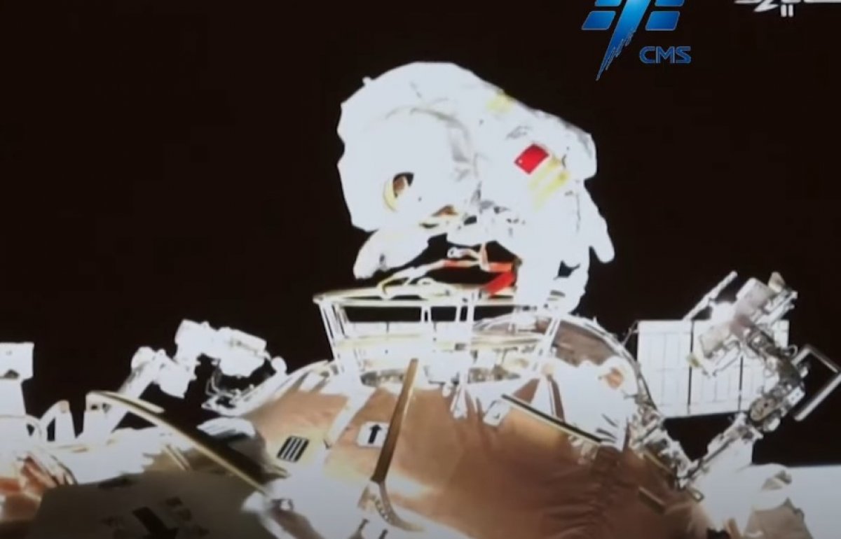 Taykonotlar uzay yürüyüşünde #4