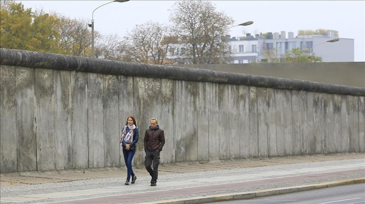 Berlin Duvarı nın yıkılışının 32. yılı: Doğu Almanya halen Batı dan geride #7