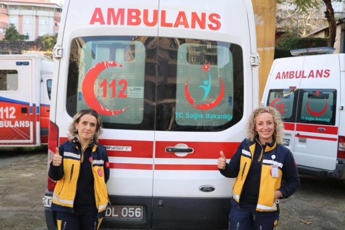 Rize nin kadın ambulans şoförleri takdir topluyor #4
