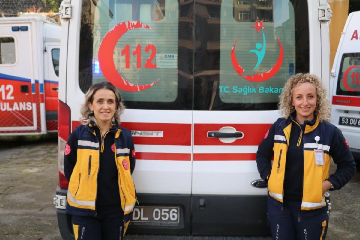 Rize nin kadın ambulans şoförleri takdir topluyor #1