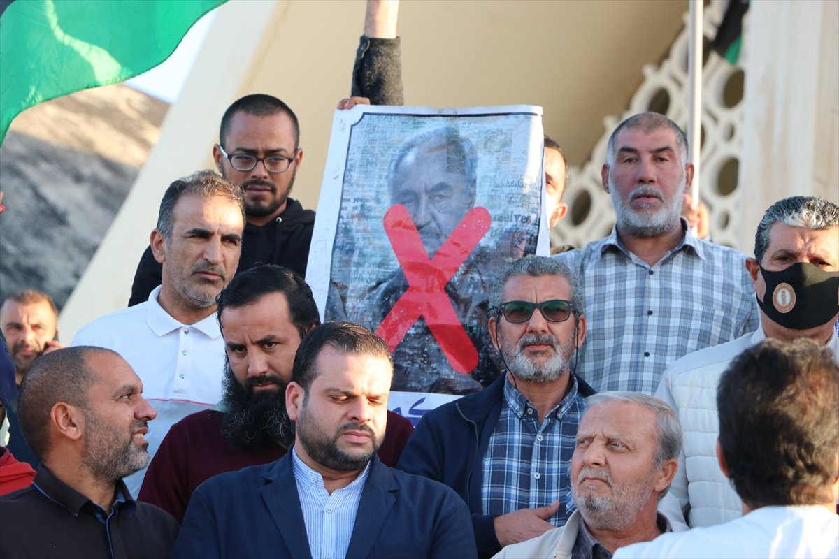 Libya da Kaddafi nin oğlu Seyfülislam ın adaylığı protesto edildi #1