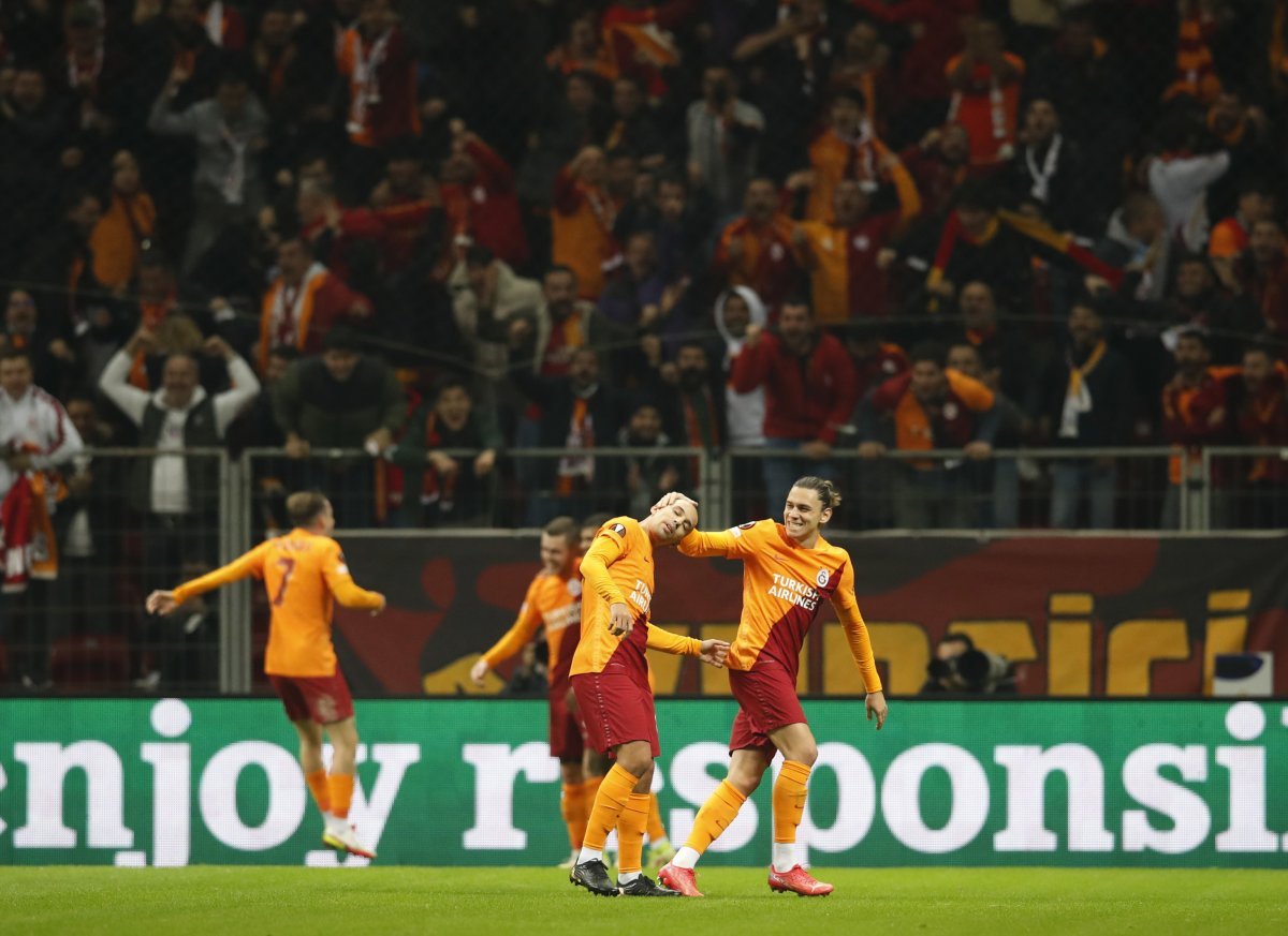 Galatasaray, Marsilya yı devirdi #1