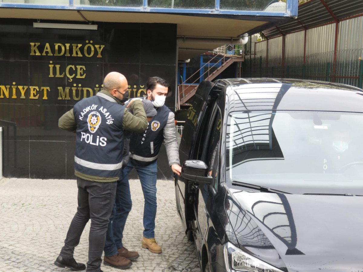 Kadıköy metrosundaki bıçaklı saldırgan tutuklandı #5