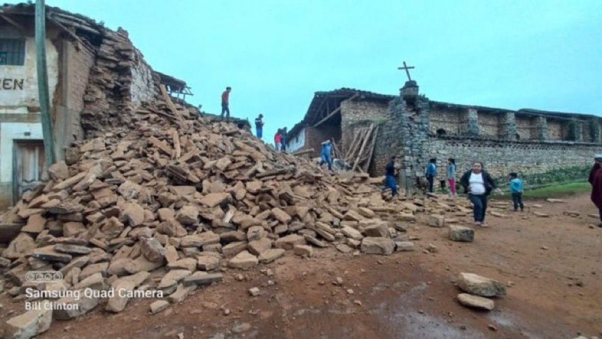 Peru da gerçekleşen depremde 220 ev hasar gördü #1