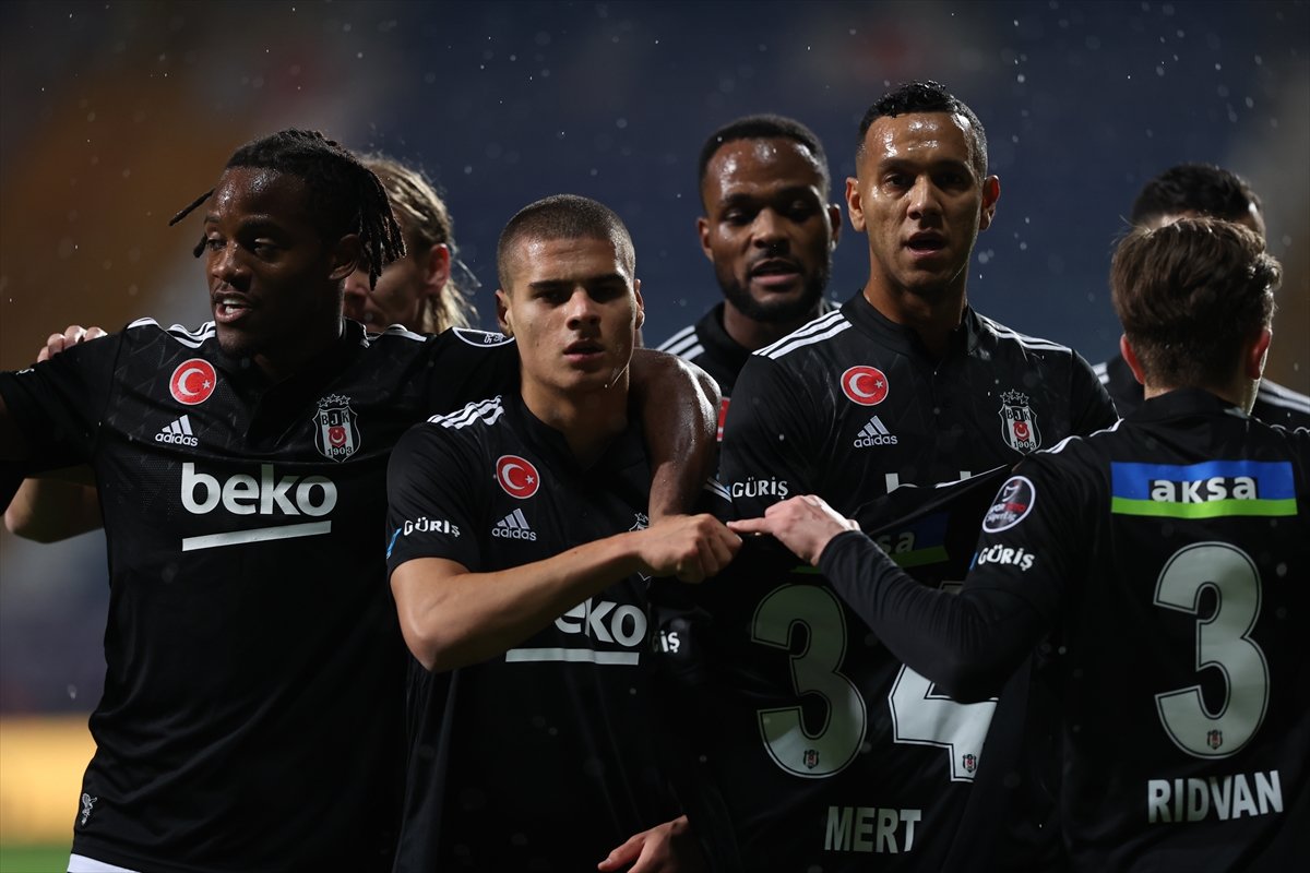 Beşiktaş, Kasımpaşa ile berabere kaldı #1