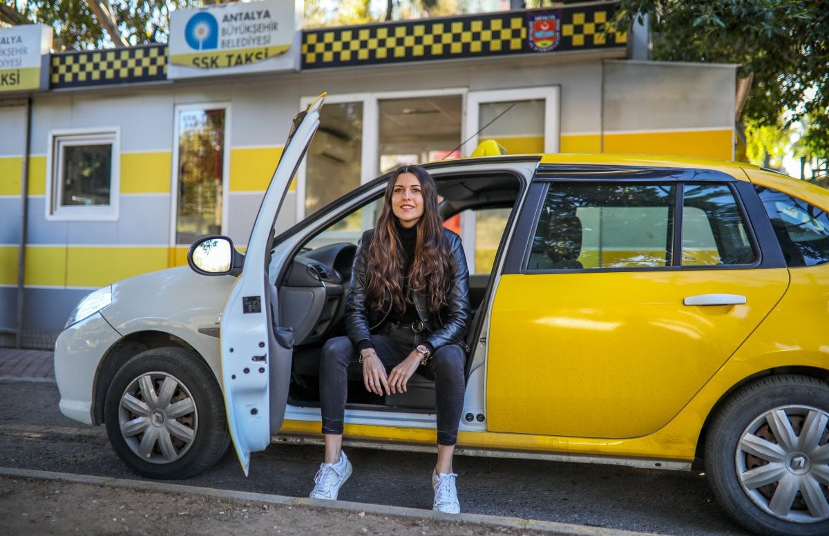 Antalya daki genç kız, taksici babasının mesleğini seçti #3