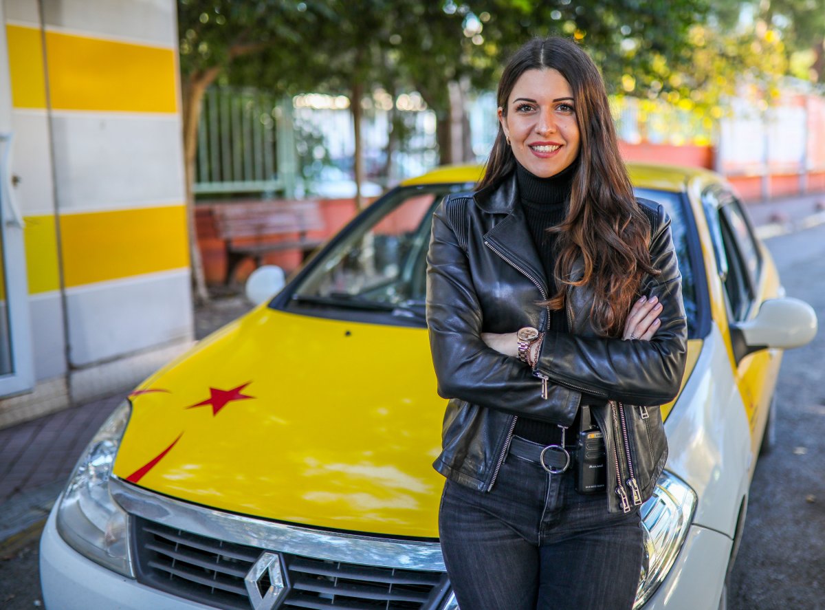Antalya daki genç kız, taksici babasının mesleğini seçti #4