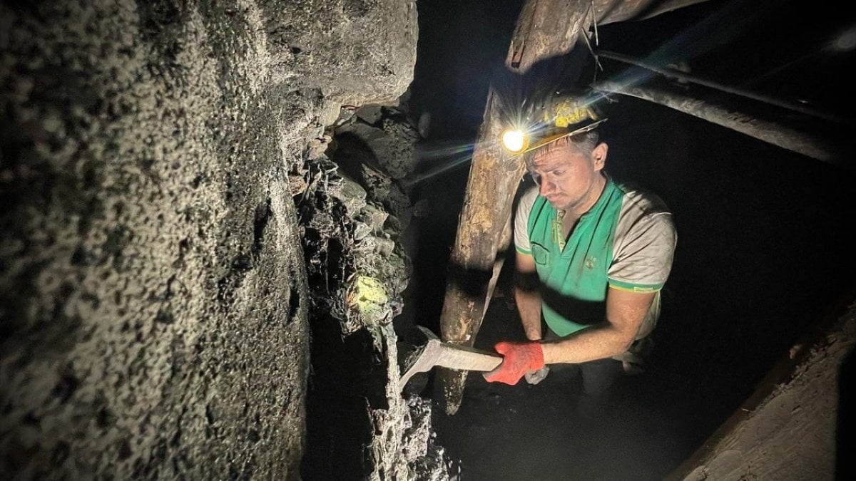Zonguldak ta yerin altında kömür çıkaran madencilerin bir günü #1