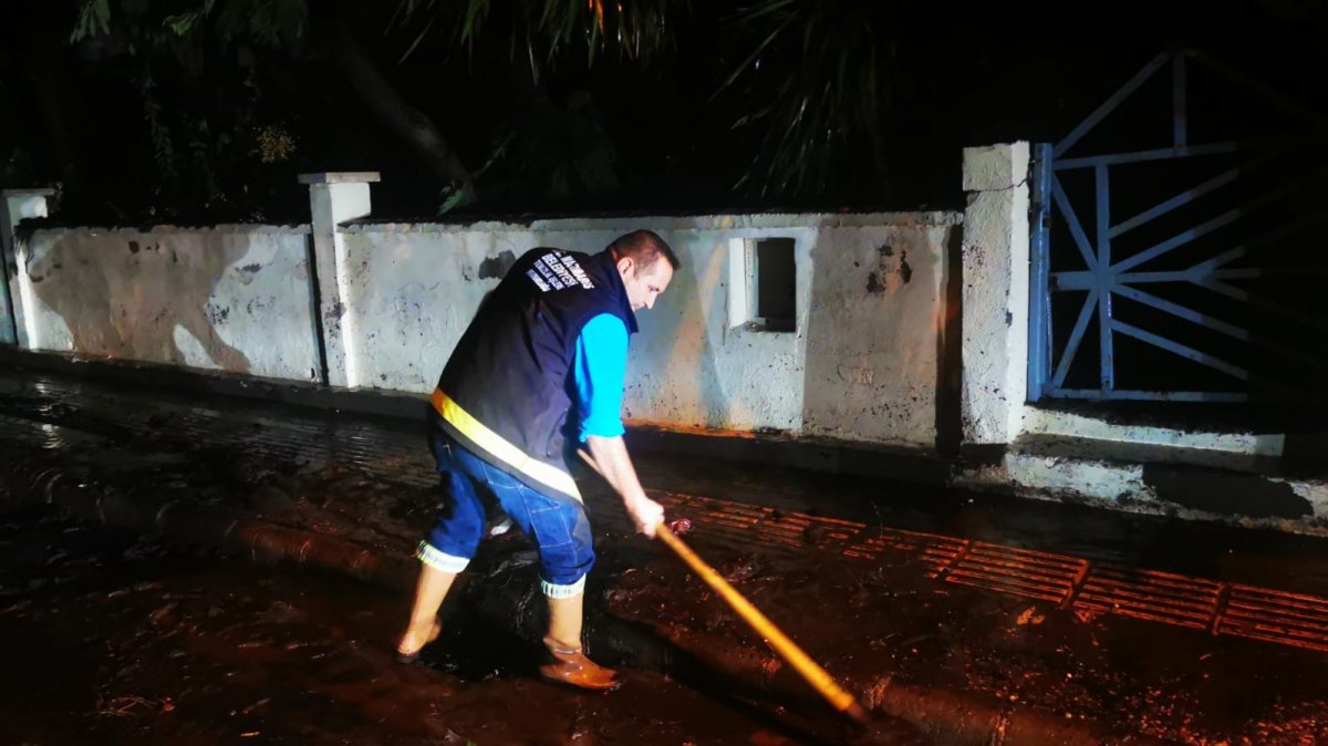 Marmaris’te sağanak yağış, sel ve su baskınlarına neden oldu #14