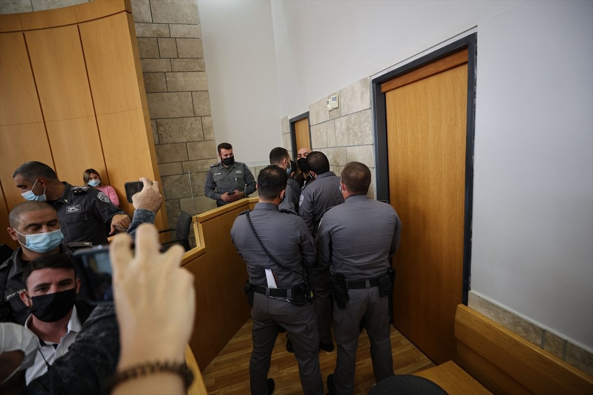 Filistinli tutuklular, İsrail polisleri tarafından darbedildi #7