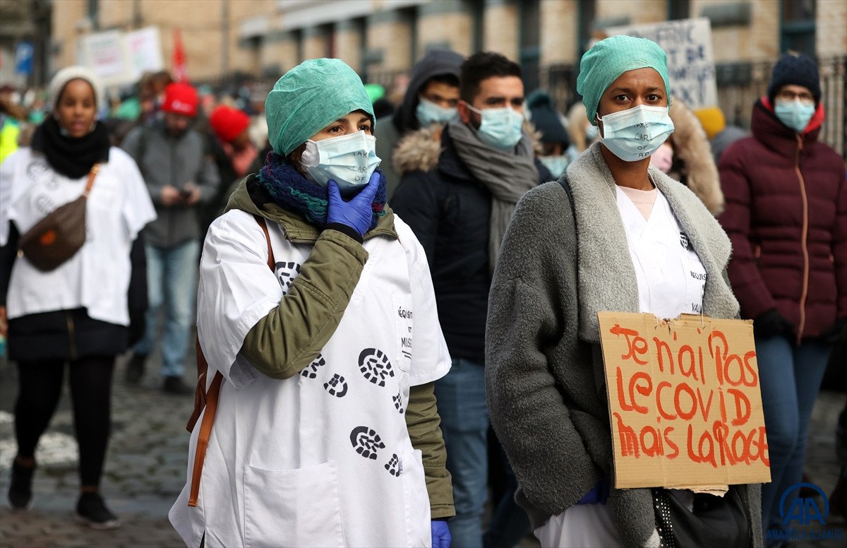 Belçika’da, sağlık çalışanlarından  zorunlu aşı  protestosu #6