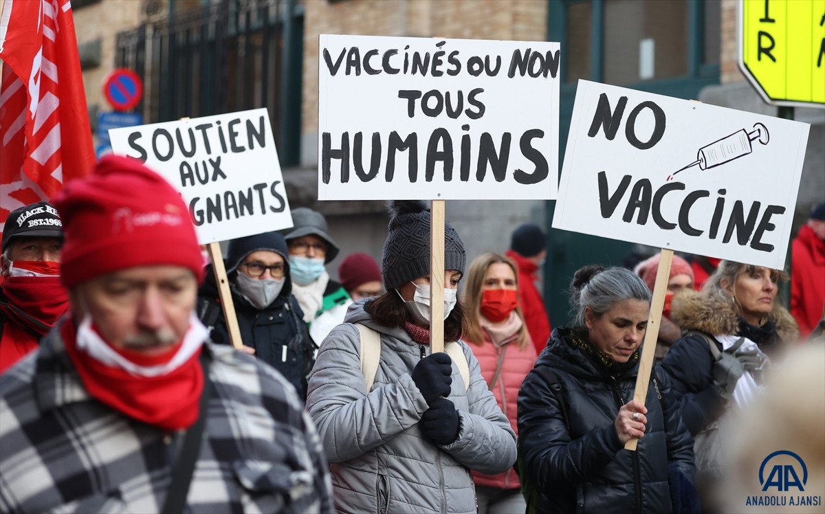 Belçika’da, sağlık çalışanlarından  zorunlu aşı  protestosu #10