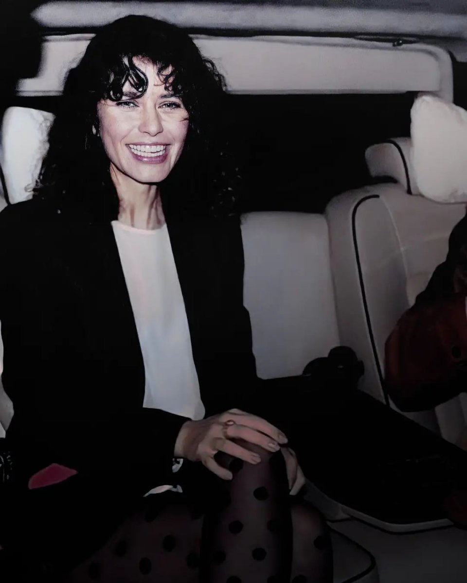 Beren Saat alkolü fazla kaçırdı #3