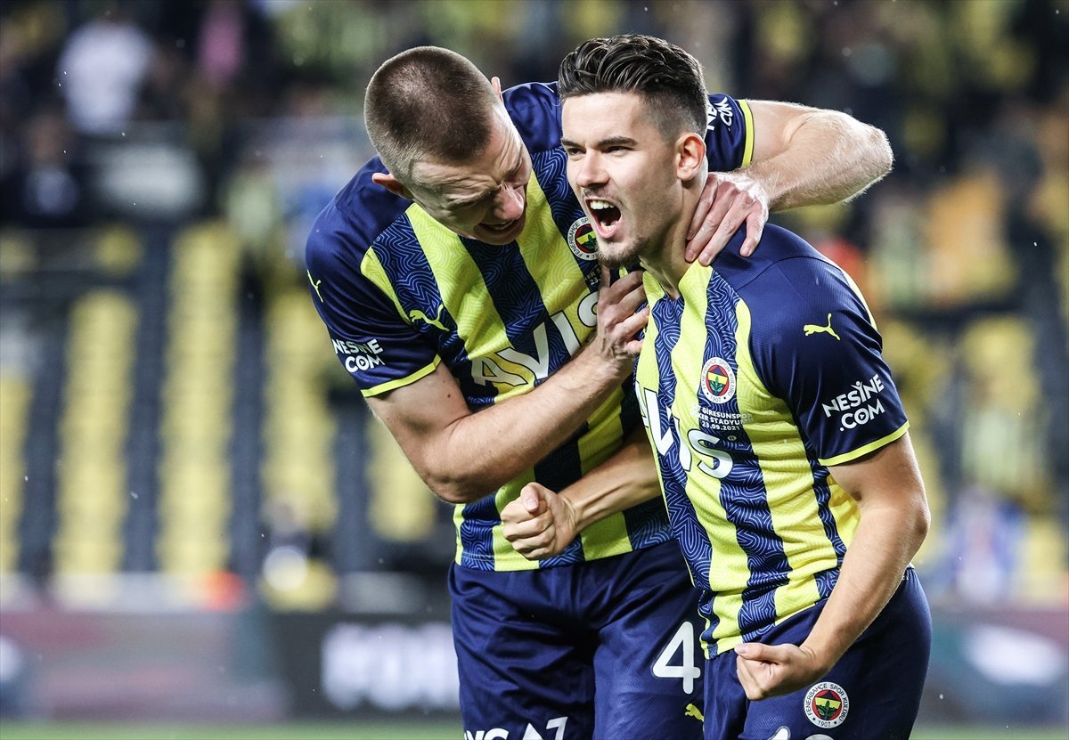 Fenerbahçe de gençlere uzun süreli sözleşme teklifleri #1