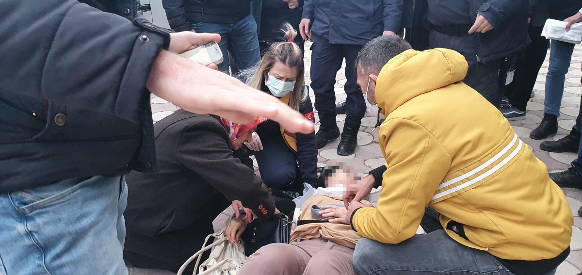 Sivas ta bıçaklanan kadını ölümden jandarma kurtardı #1