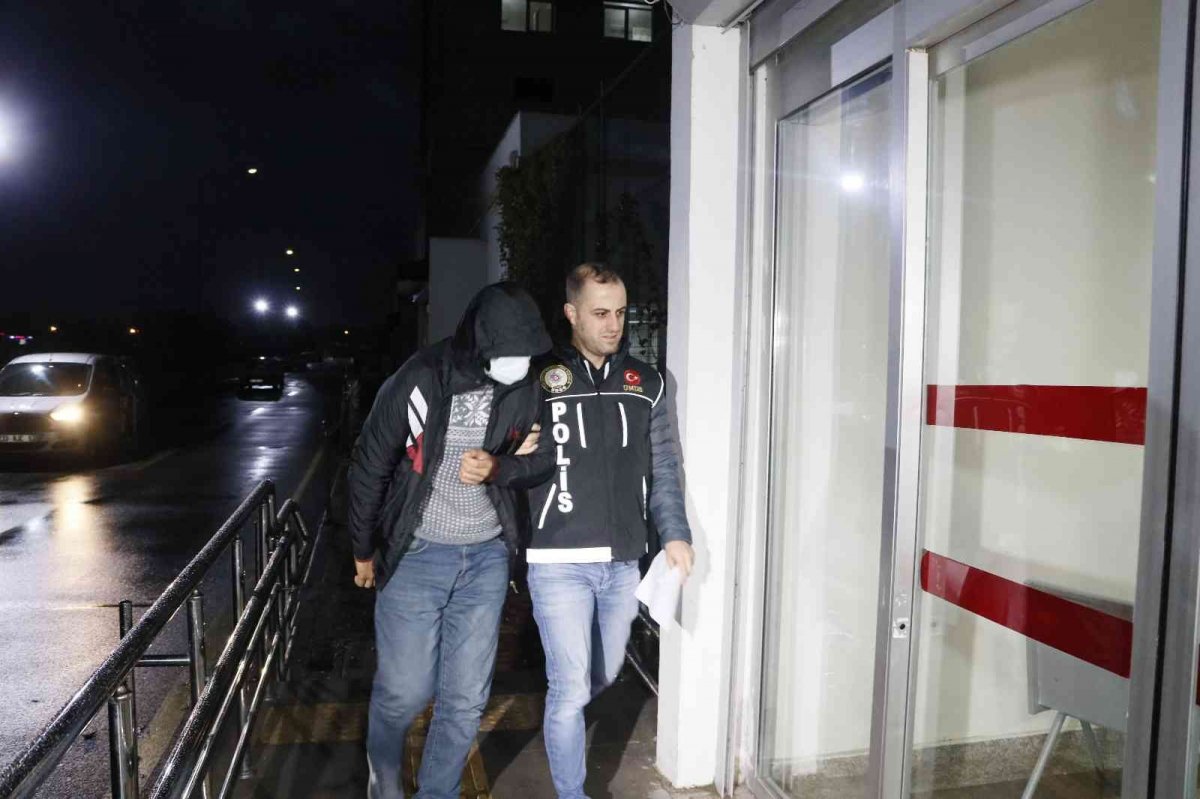 Adana’da, sosyal medyada uyuşturucuya özendirenlere operasyon #3