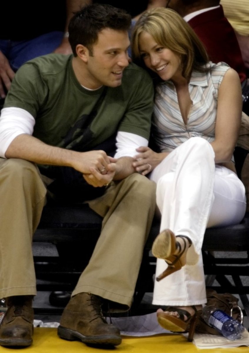Jennifer Lopez ve Ben Affleck NBA maçında ilgi odağı oldu #6