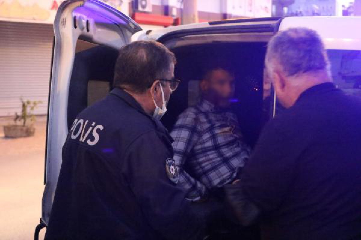 Antalya da uzman er kadın polisi sokak ortasında karnından bıçakladı #4