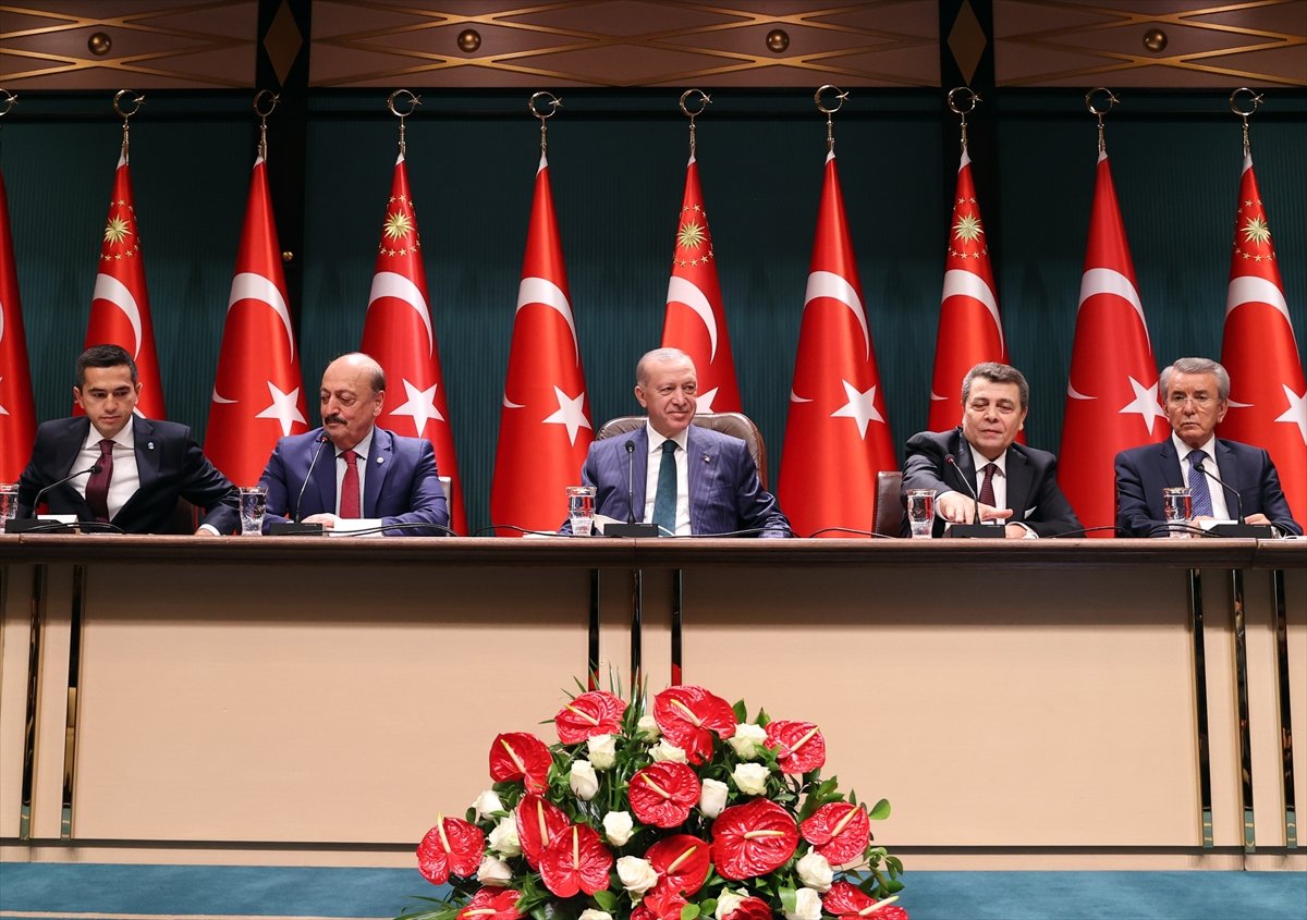 Cumhurbaşkanı Erdoğan: Ekonomide sıkıntılar var, bunları aşacağız #1