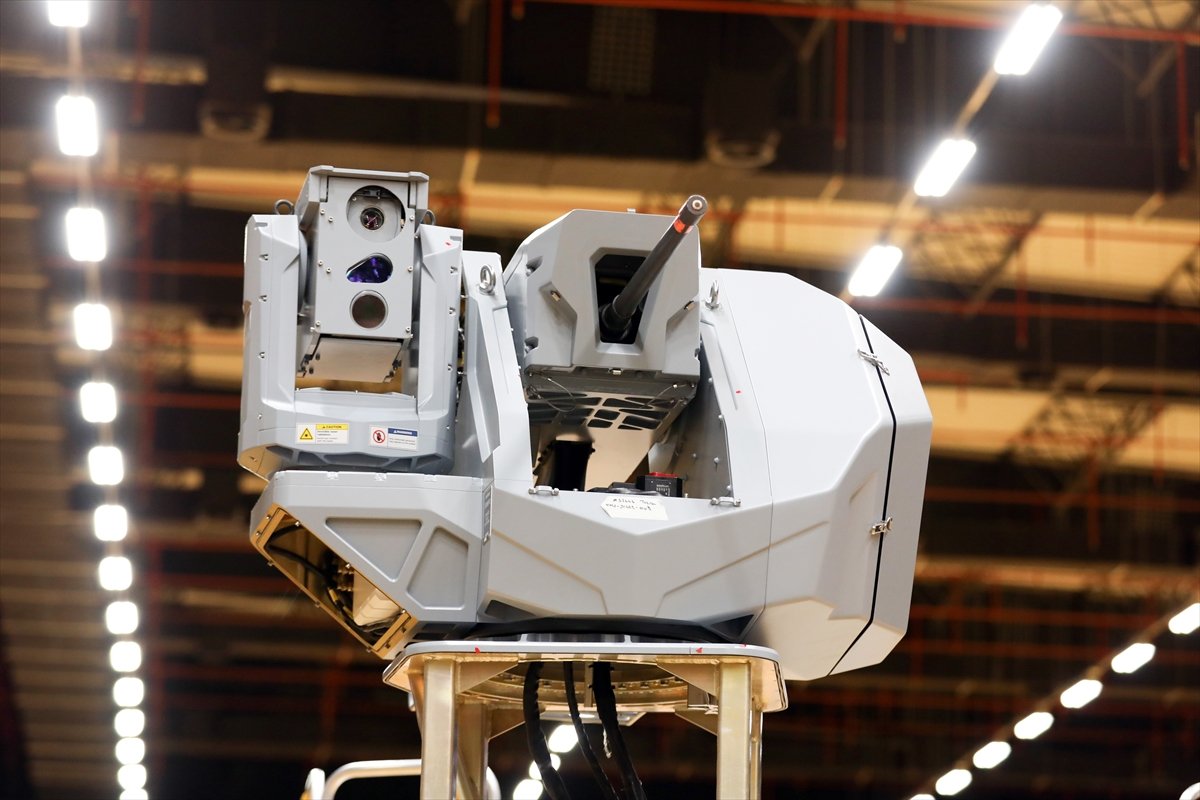 Bakan Mustafa Varank, stabilize silahlı kule sistemini test etti #4