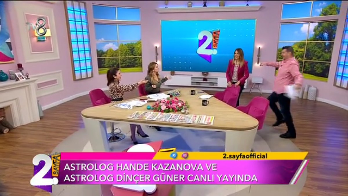 Astrolog Dinçer Güner den canlı yayın gafı  #1