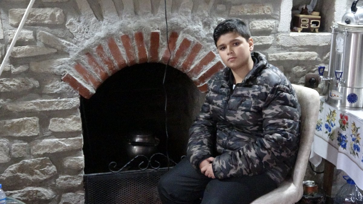 Karabük’te 12 yaşındaki çocuğa tepki çeken gözaltı: Soruşturma başlatıldı #1
