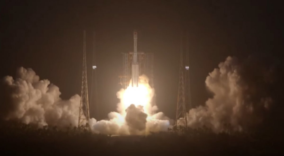 Çin, teknoloji test uydularını uzaya fırlattı #1