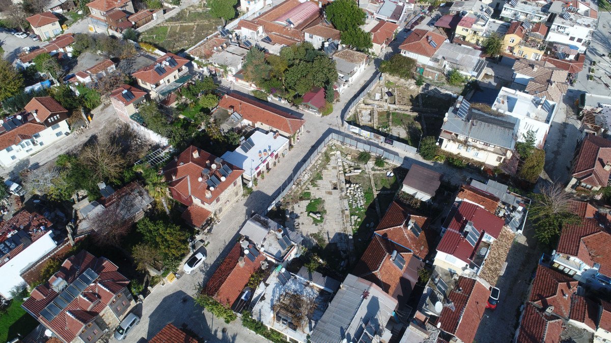 Antalya’da, evin altında 7’nci yüzyıldan kalma sinagog bulundu #10