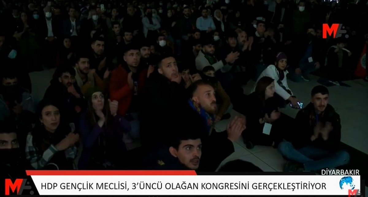 HDP nin gençlik kongresinde Öcalan sloganları #4