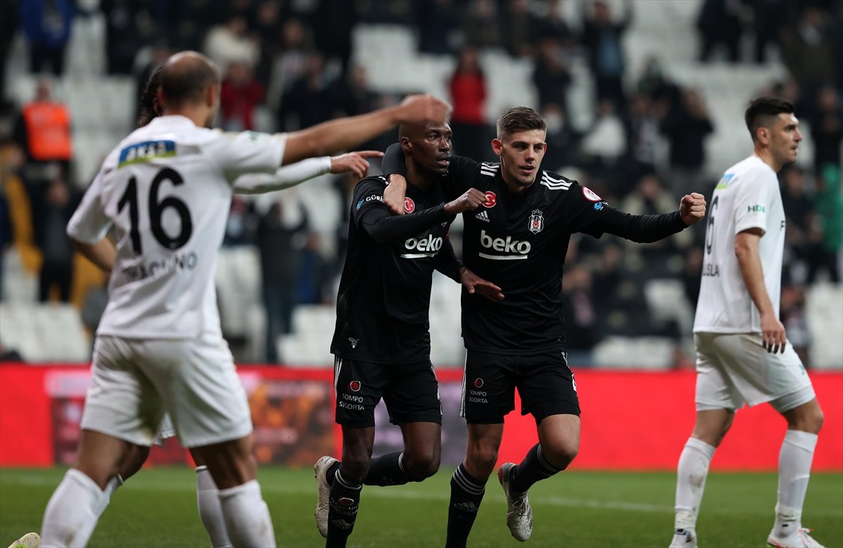 Beşiktaş Ziraat Türkiye Kupası nda son 16 da #1