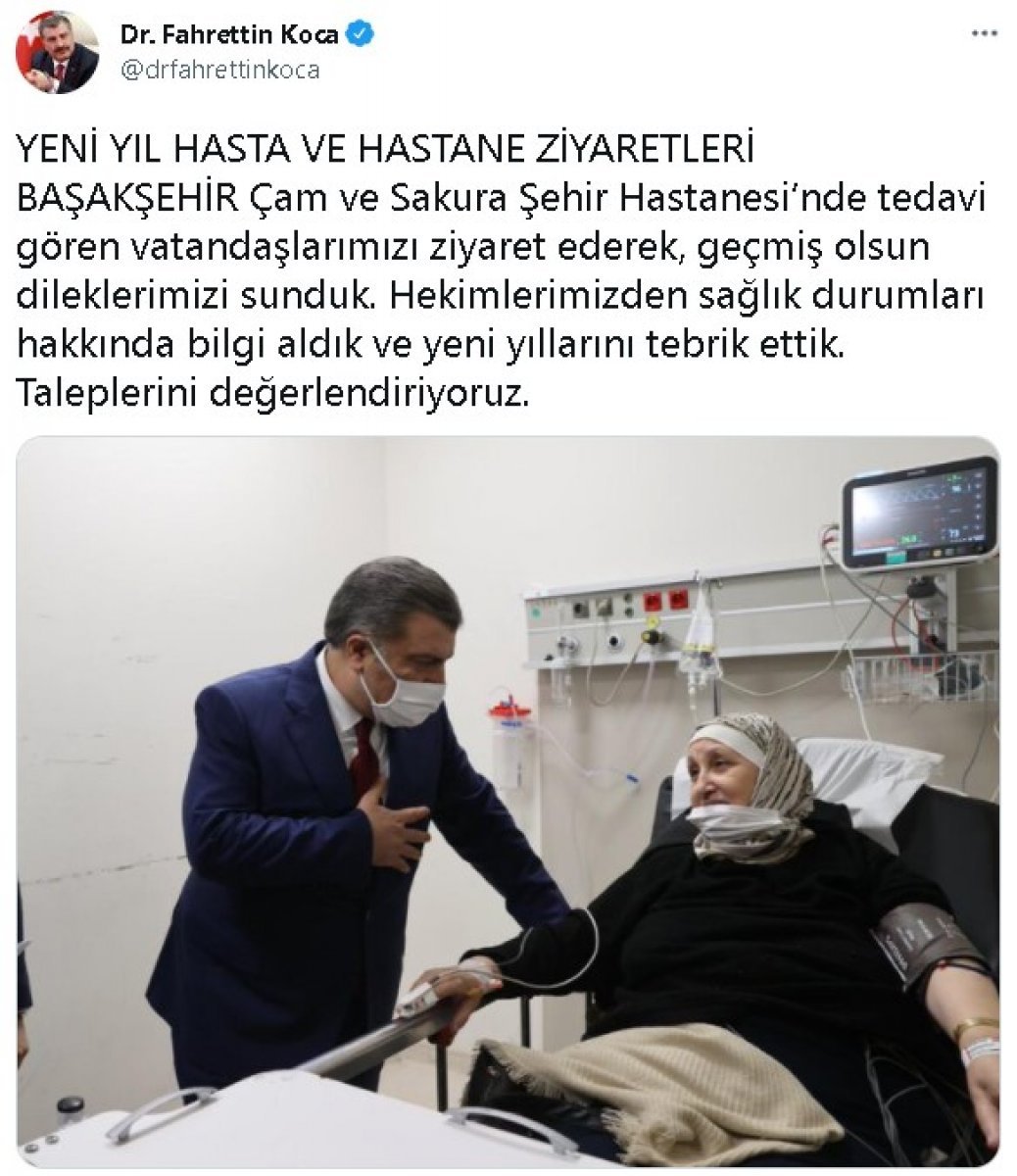 Sağlık Bakanı Fahrettin Koca, yılbaşı gecesinin hastanede geçirnleri ziyaret etti #4