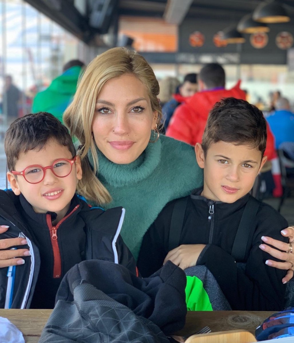 Oğlu Uzay Çağla Şıkel i duygulandırdı #2