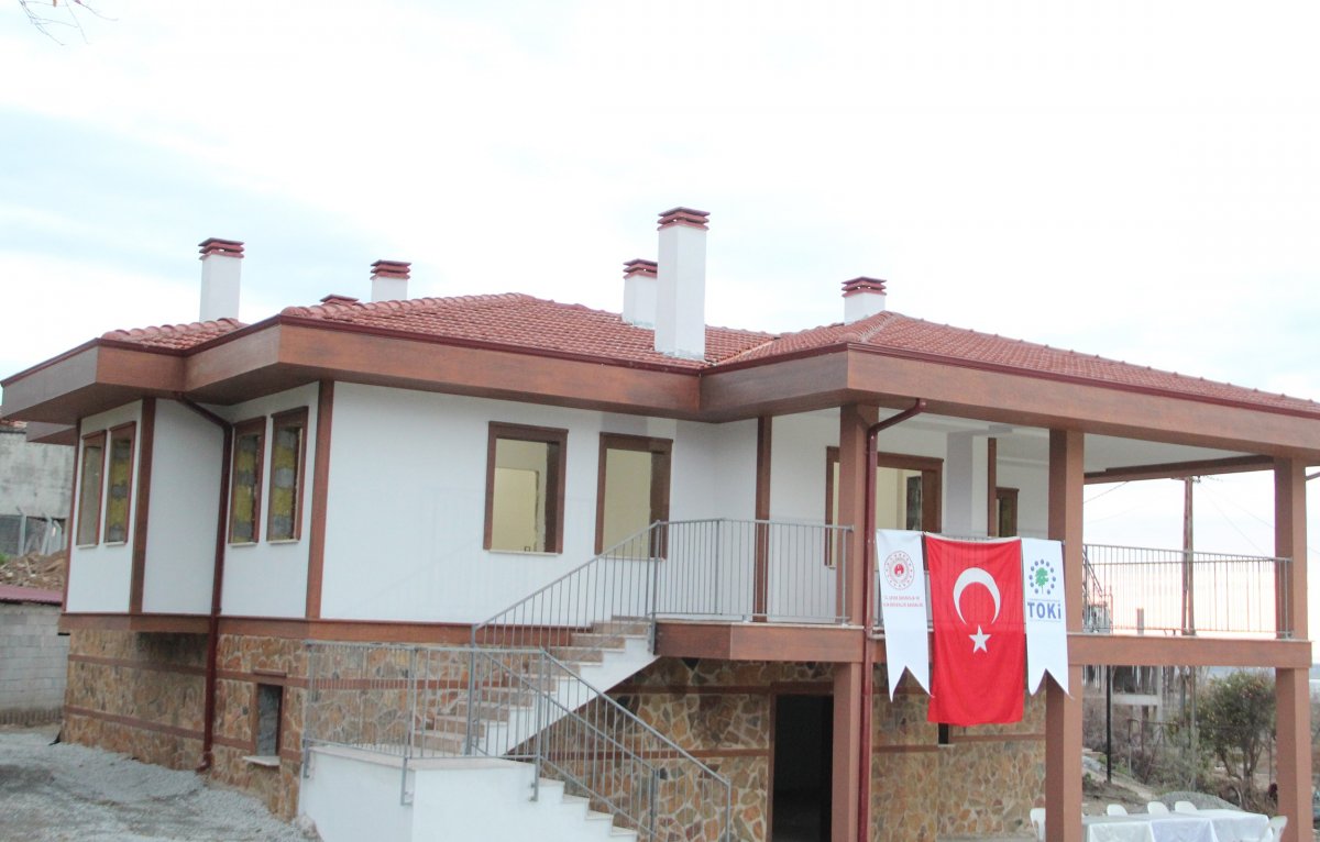 Murat Kurum: 2-3 ay içinde evler etap etap teslim edilecek #10