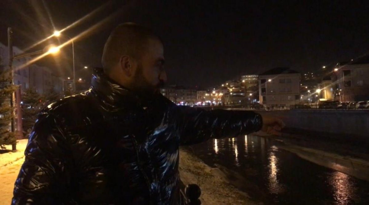 Bayburt ta nesli tükenmekte olan su samurları görüldü  #2