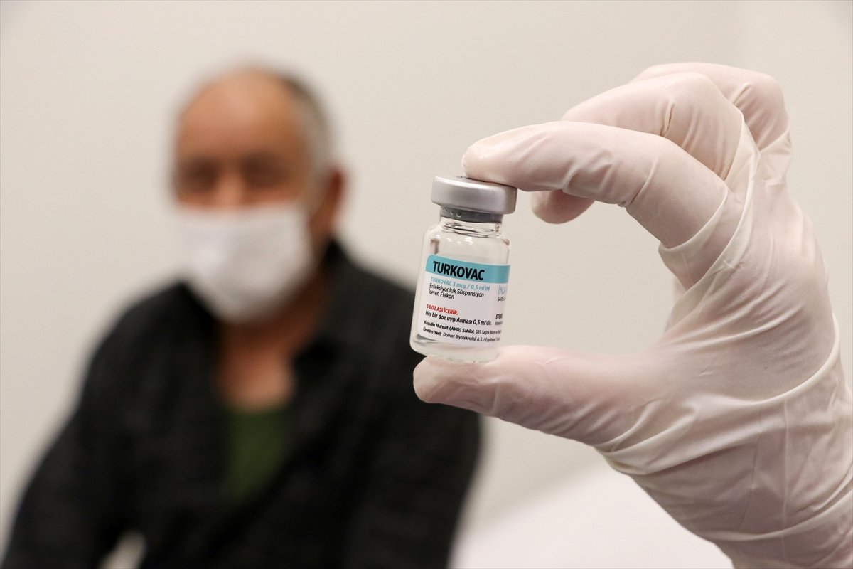 Yerli aşı TURKOVAC, tüm komisyonlardan geçti #1