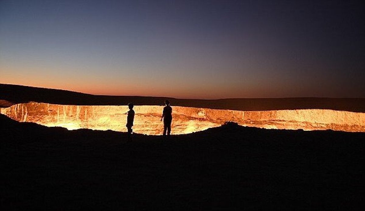 Türkmenistan daki Derveze gaz kraterinde 1971 den beri yanan ateş söndürülecek #6