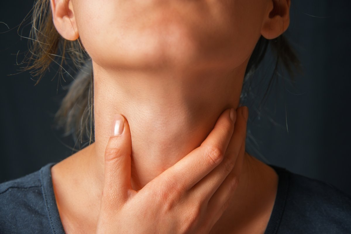 7 factors that cause neck darkening #1