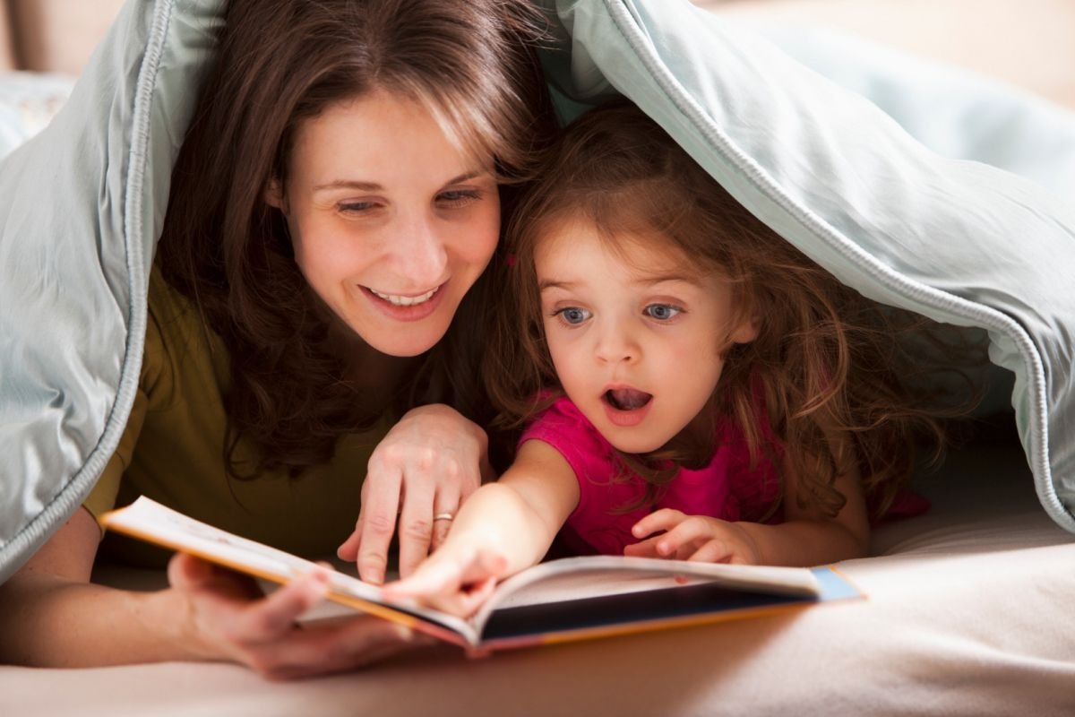 7 effects of reading before bed on children #1