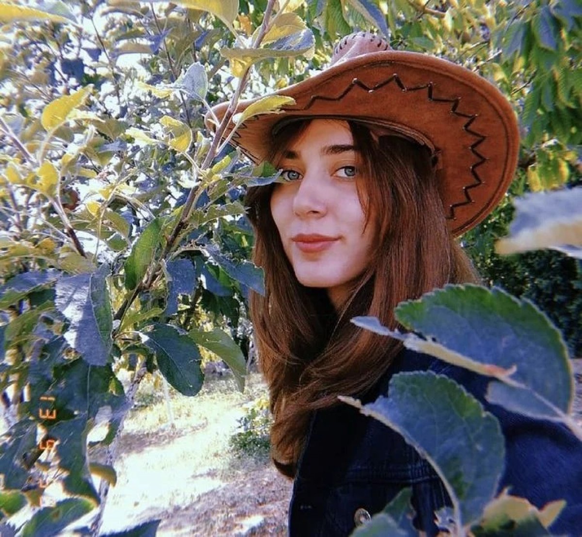 Gönül Dağı nın Elif Hemşire si Zümre Meğreli nin pozları Instagram ı salladı! Güzelliğiyle mest etti #3