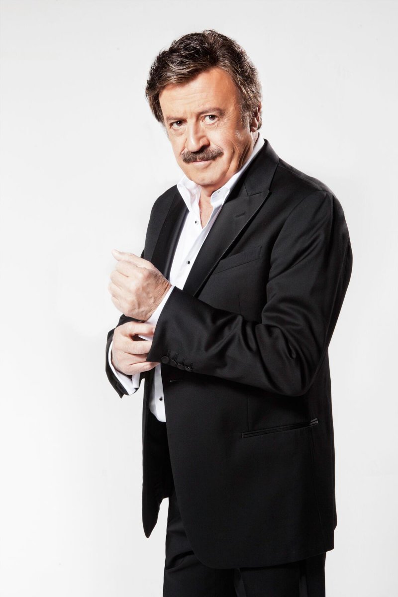 Edis, Meryem İrem Şahin i öptü #11