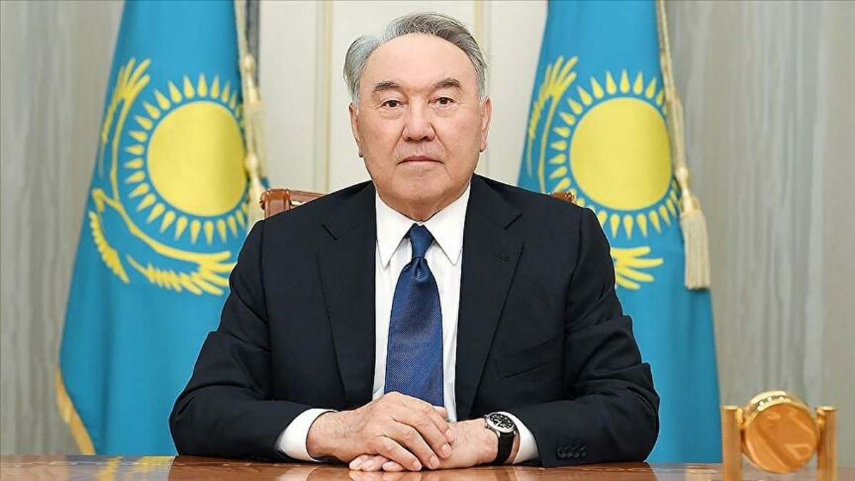 Kazakistan da Nursultan Nazarbayev ismi her yerden kaldırılıyor #3