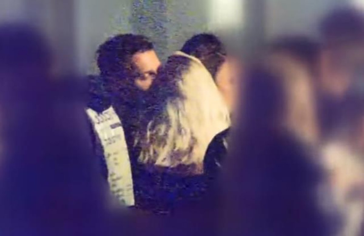 Edis, Meryem İrem Şahin i öptü #1