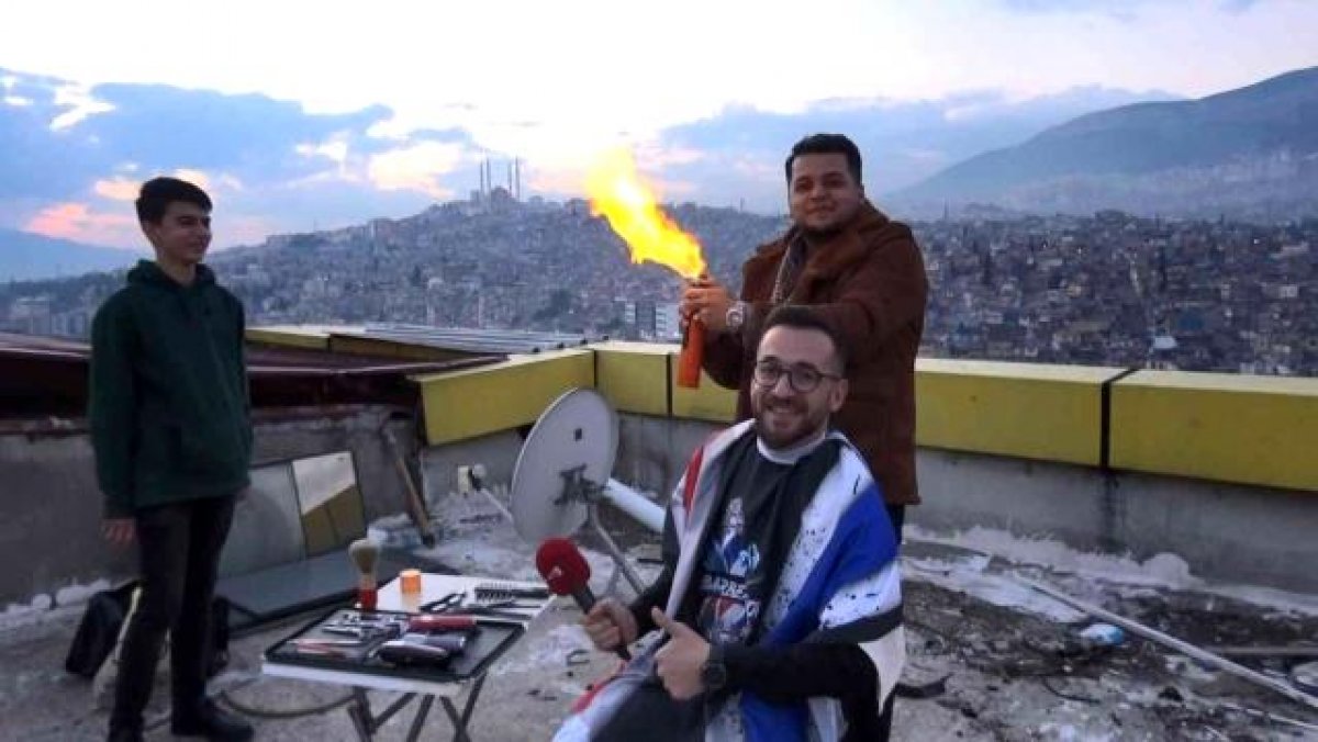 Kahramanmaraş ta dünyanın en saçma binasına saç traşlı veda #1
