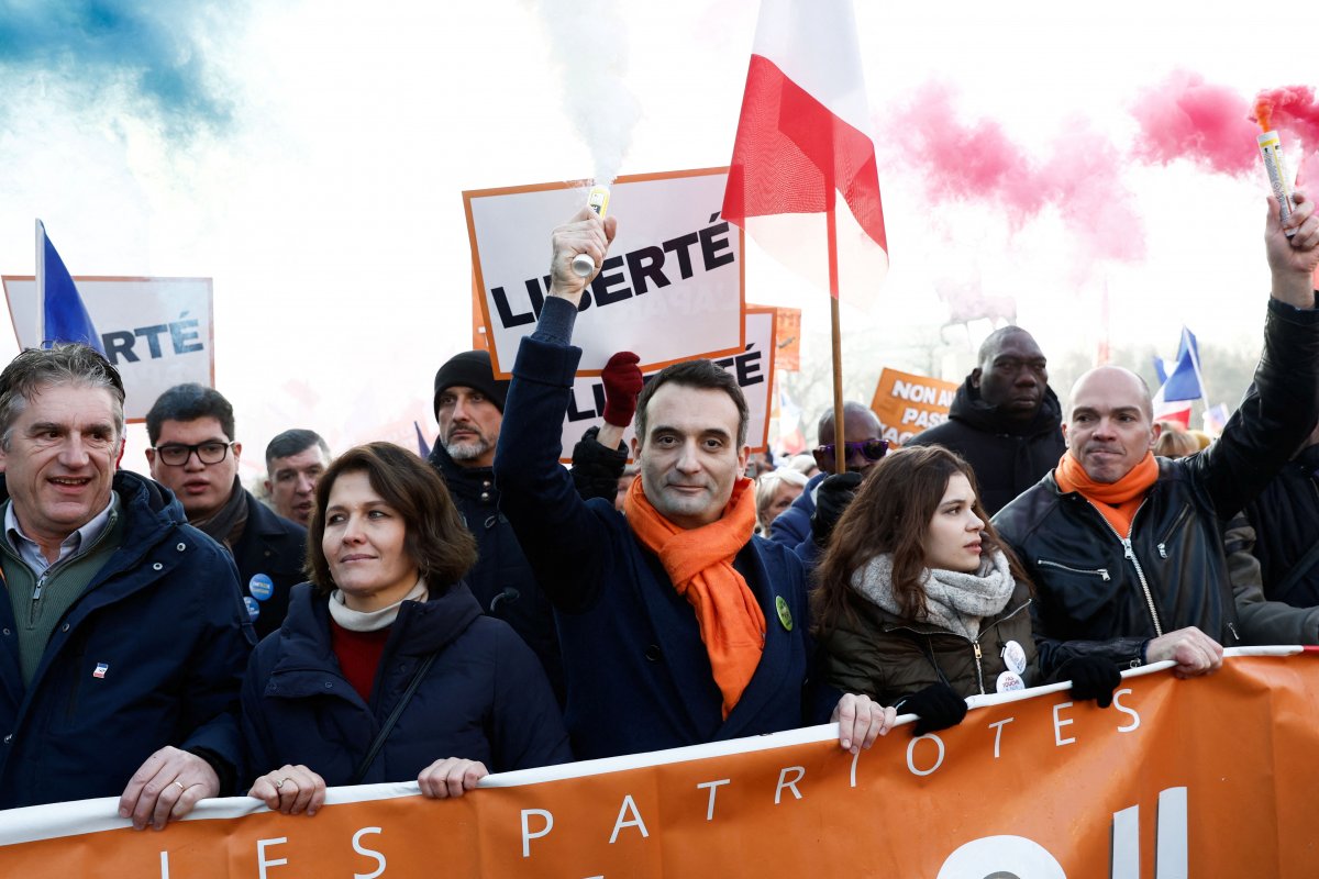 Fransa da Meclis aşı kartıyla ilgili yasayı kabul etti #1