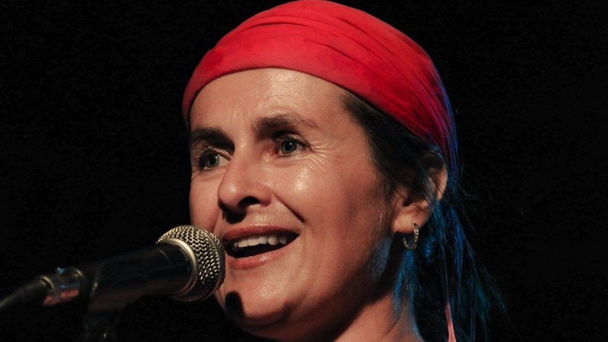 Çekya da isteyerek koronavirüse yakalanan şarkıcı Horka öldü #1