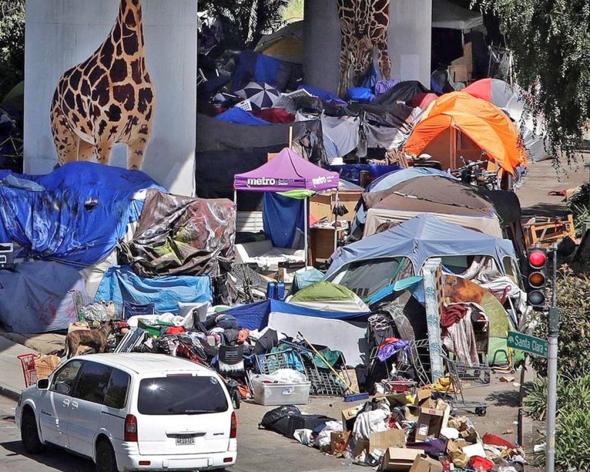 ABD de San Francisco caddelerindeki evsizler görüntülendi #2