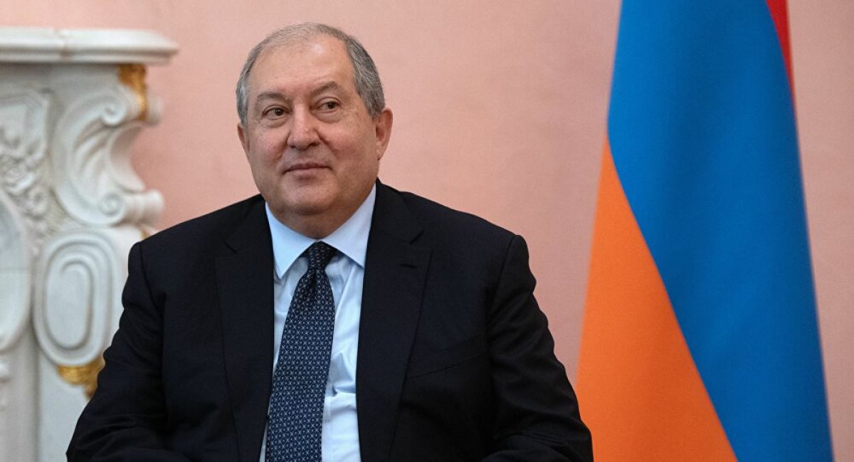 Ermenistan Cumhurbaşkanı istifa etti #1
