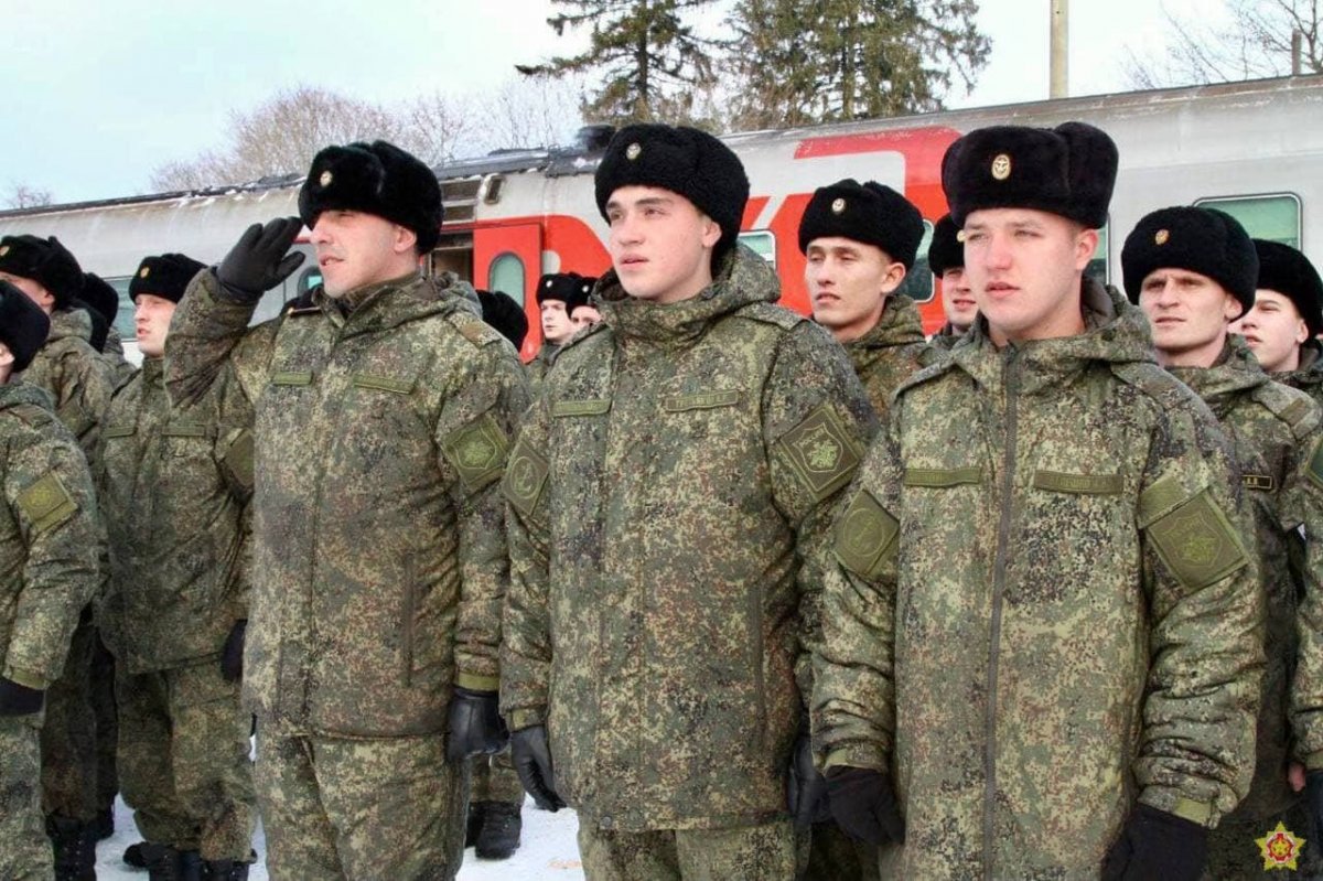 Rusya dan Belarus a askeri sevkiyat sürüyor #1