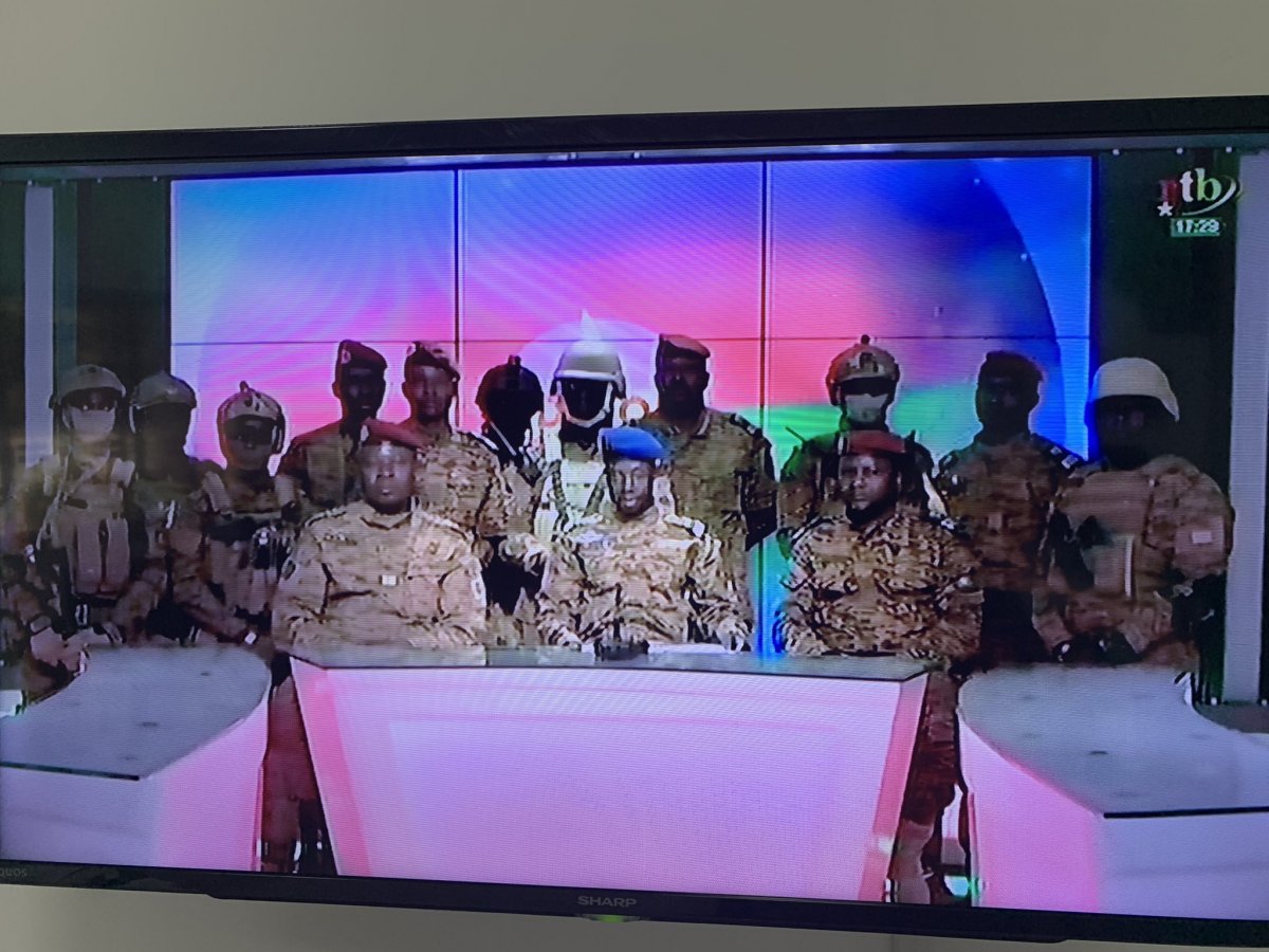 Burkina Faso da ordu yönetime el koydu #1